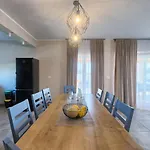 Tea By Istra Vacation Villa *